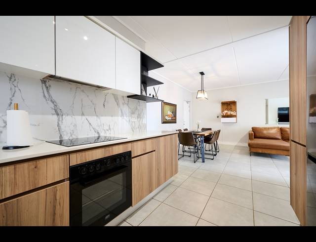 3 BEDROOM APARTMENT TO LET IN WATERFALL